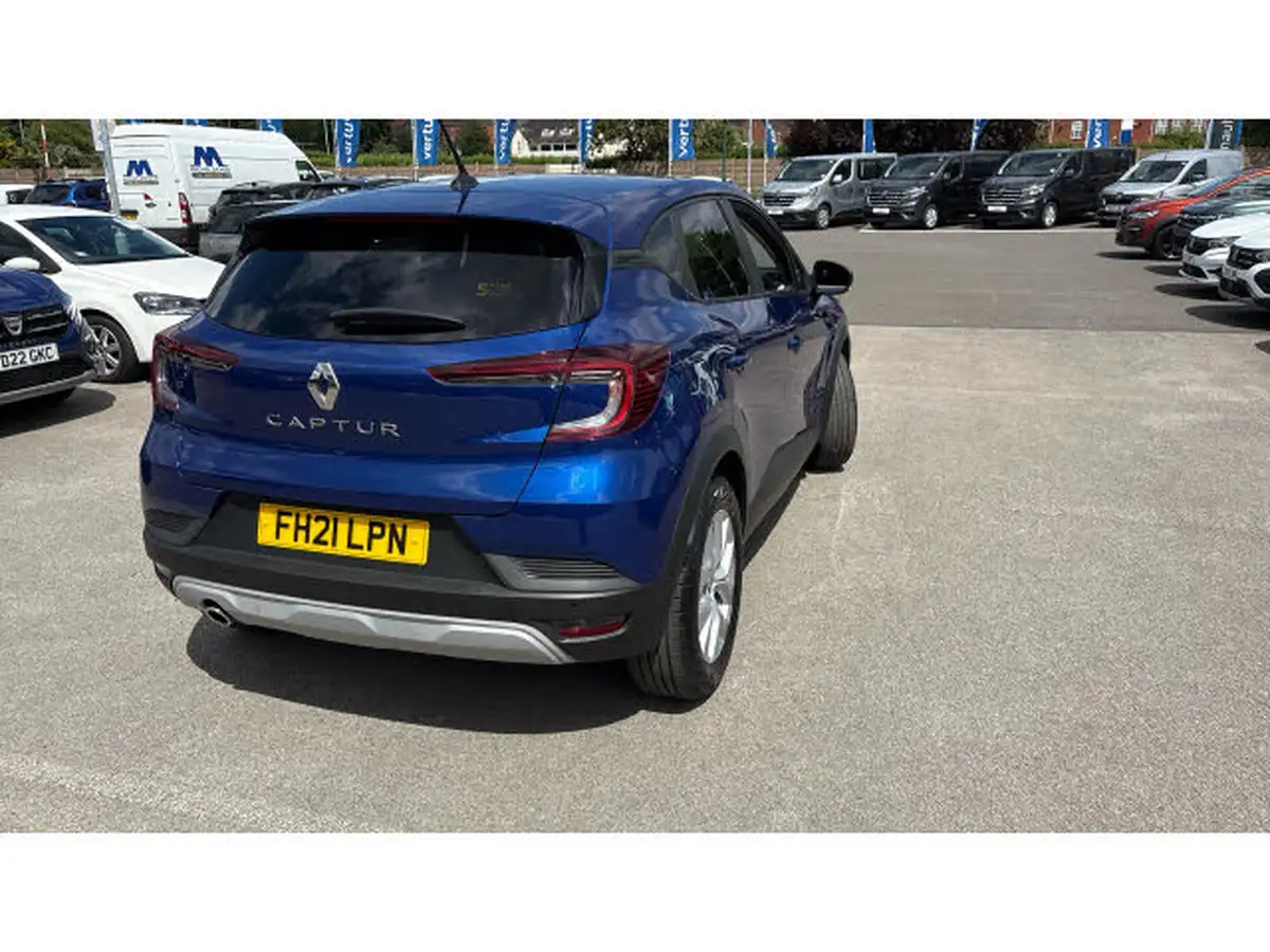 2021-renault-captur-13-tce-iconic-140ps-big-39