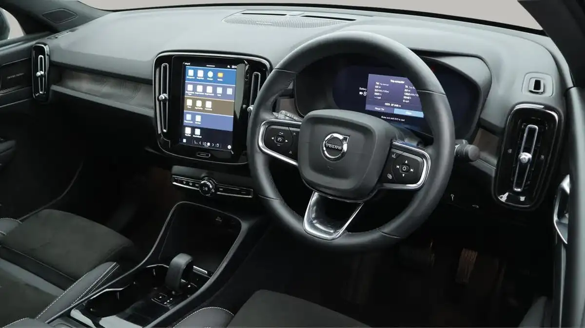 2022-volvo-c40-e-twin-recharge-pro-big-9