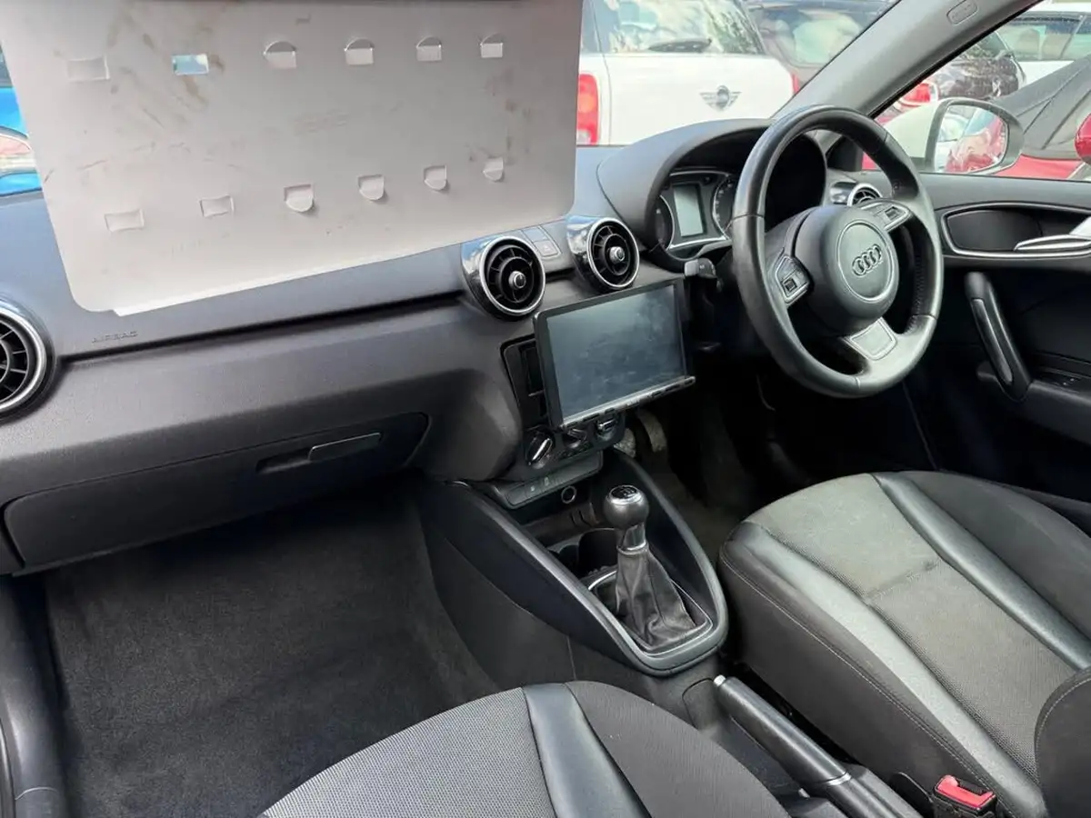 2013-audi-a1-14-sport-tfsi-122ps-hatchback-3d-1390cc-big-46