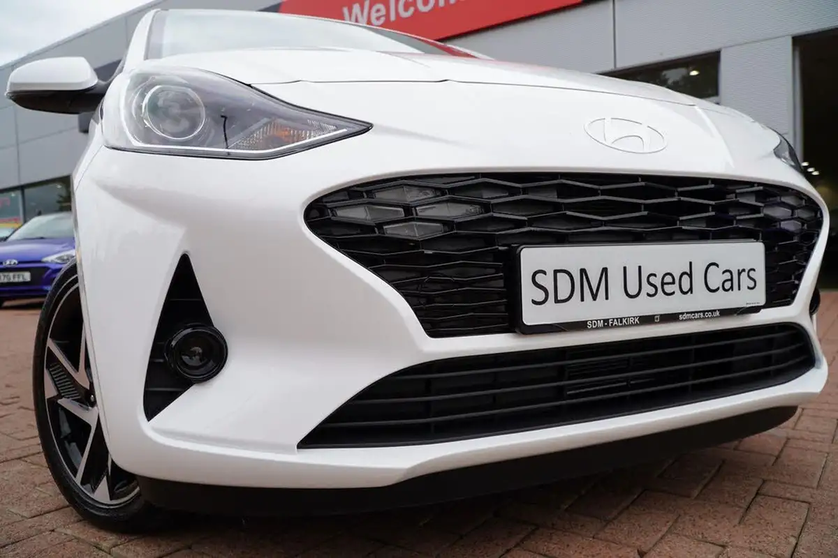 2024-hyundai-i10-12-premium-84ps-big-3