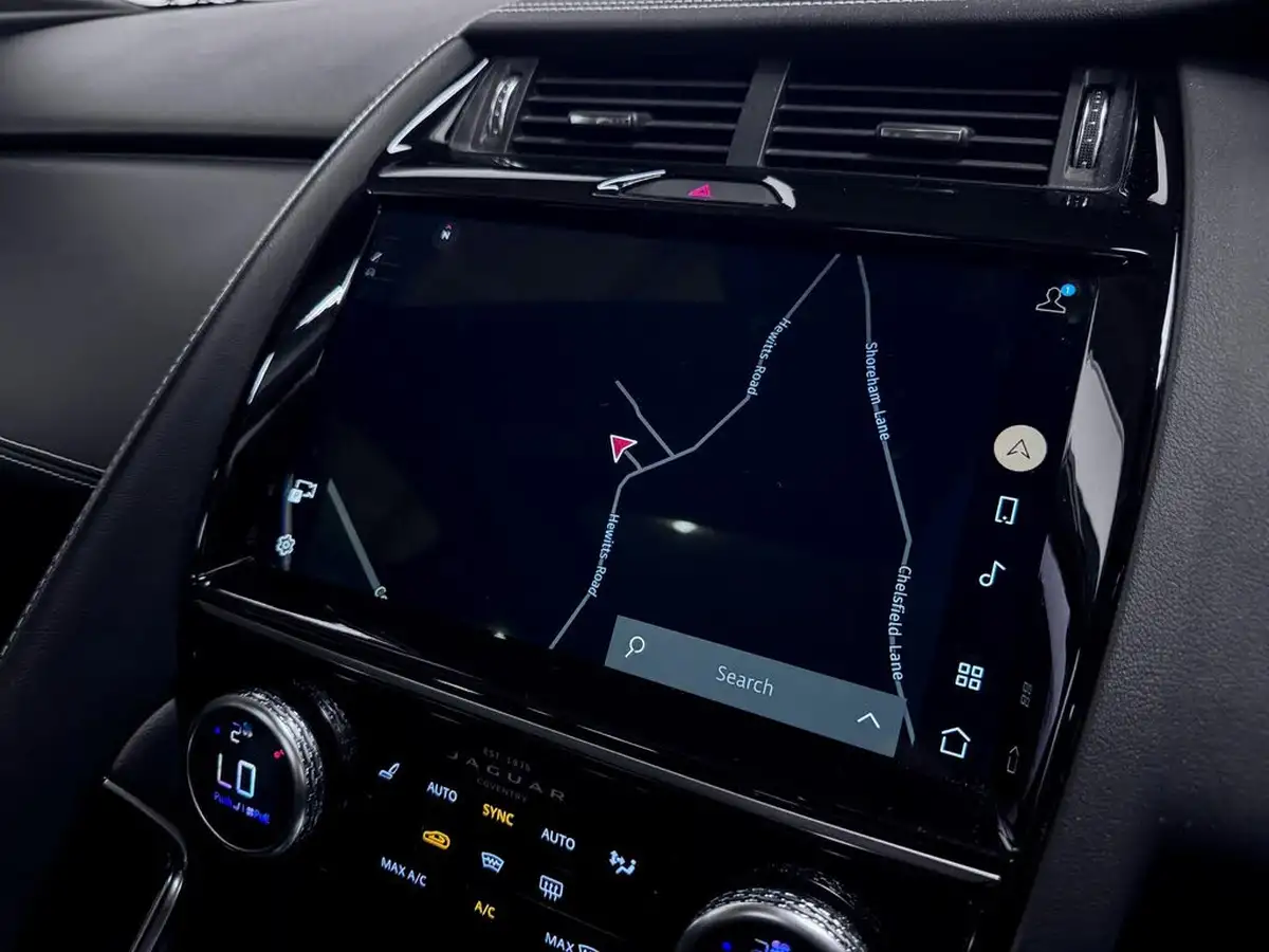 2021-jaguar-e-pace-20-d200-r-dynamic-hse-big-47