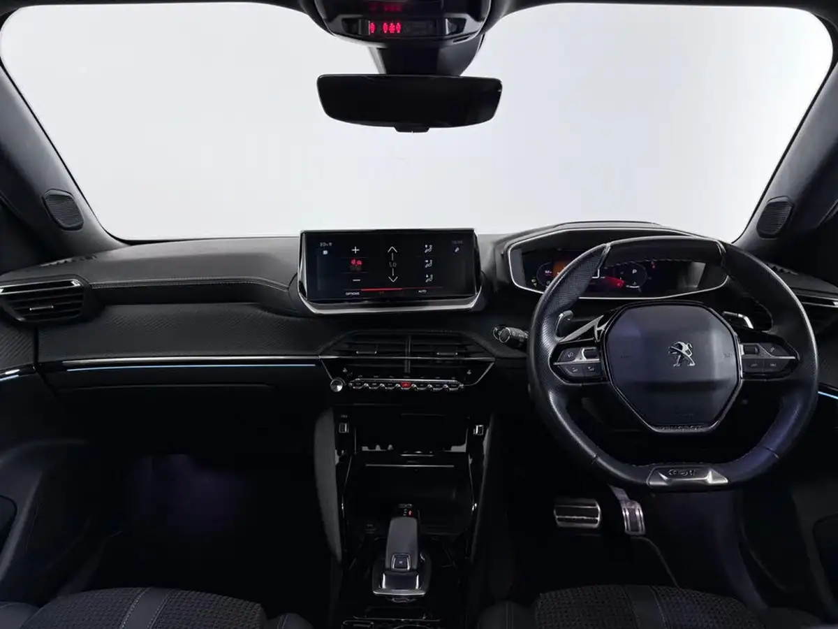 2022-peugeot-2008-suv-12-puretech-gt-eat8-big-18