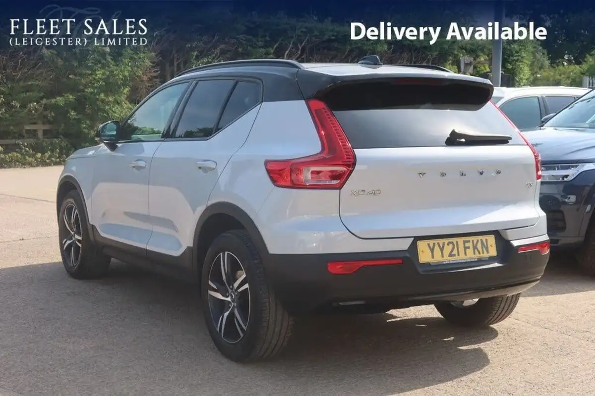 2021-volvo-xc40-15-t3-r-design-161bhp-auto-big-3