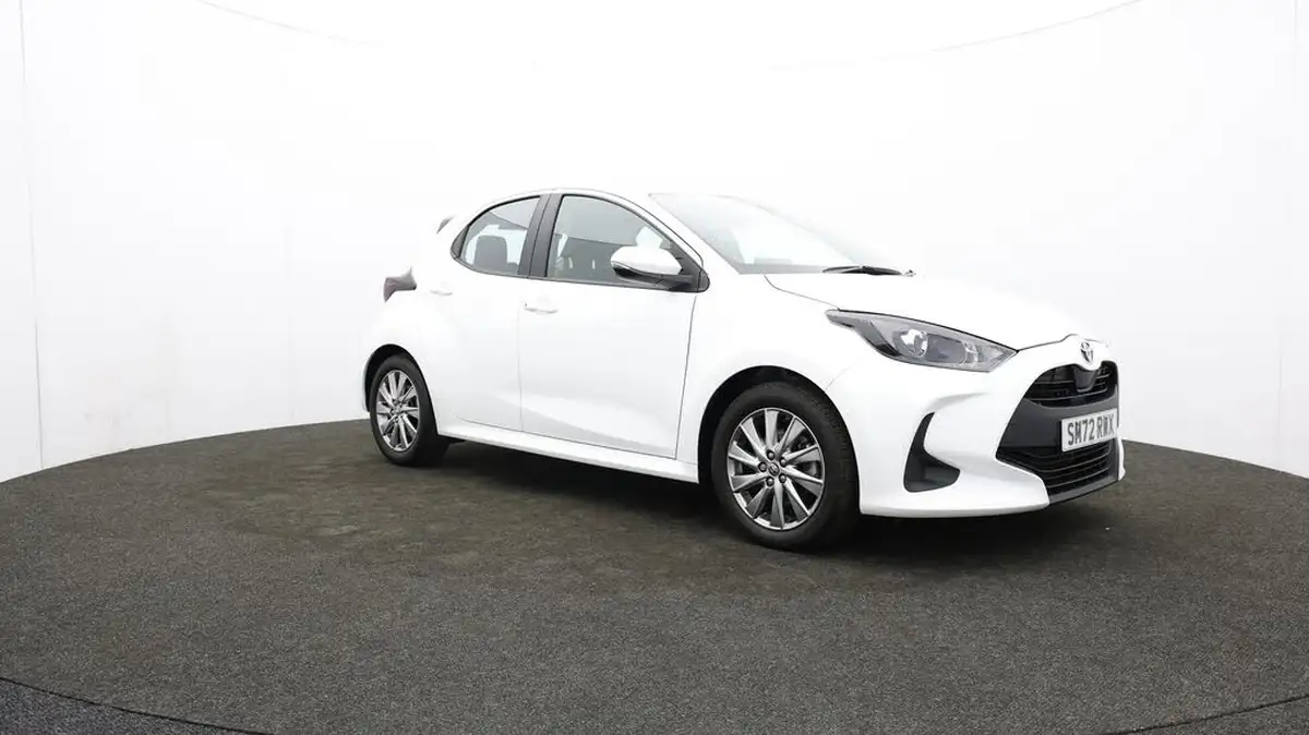 2022-toyota-yaris-15-vvt-i-icon-big-50
