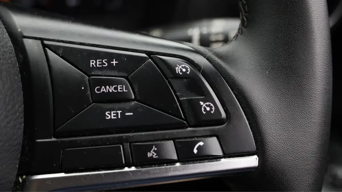 2024-nissan-juke-10-dig-t-n-connecta-big-38