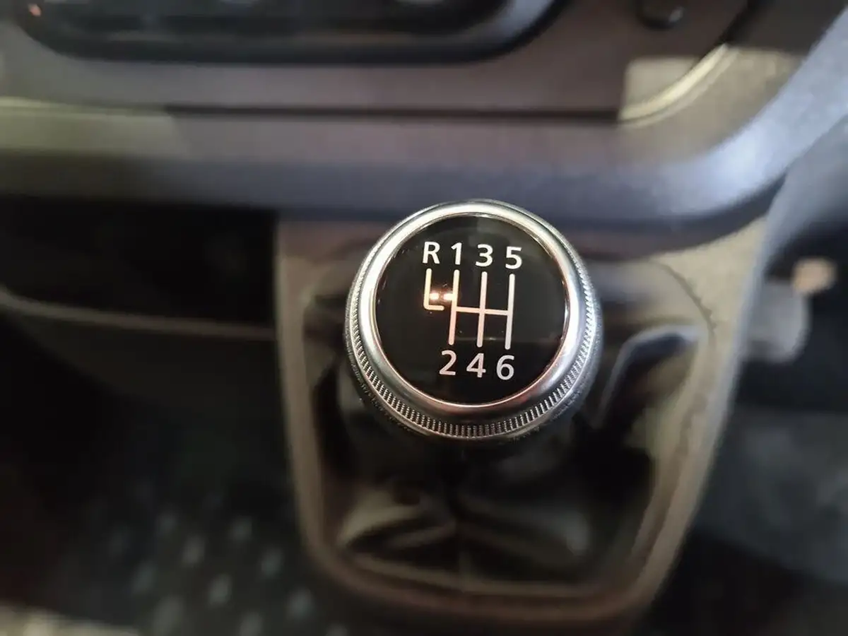 2023-nissan-primastar-20dci-acenta-28-l1h1-110pseu6d-big-28
