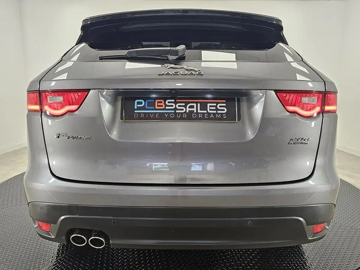 2017-jaguar-f-pace-20-i4d-r-sport-180ps-awd-auto-big-18