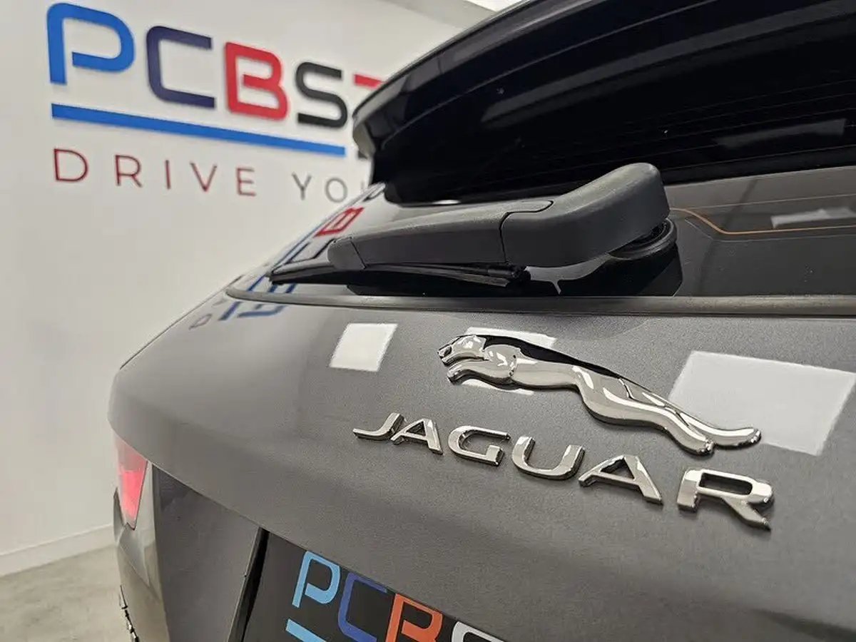 2017-jaguar-f-pace-20-i4d-r-sport-180ps-awd-auto-big-46