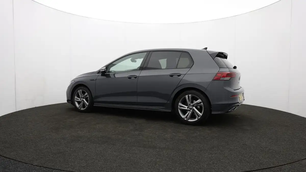 2022-volkswagen-golf-15-etsi-r-line-150ps-hatchback-big-74