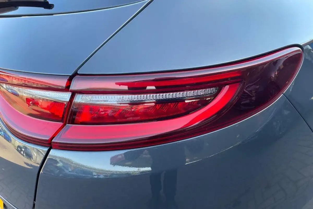 2024-kia-pro-ceed-15-t-gdi-gt-line-s-138bhp-big-24