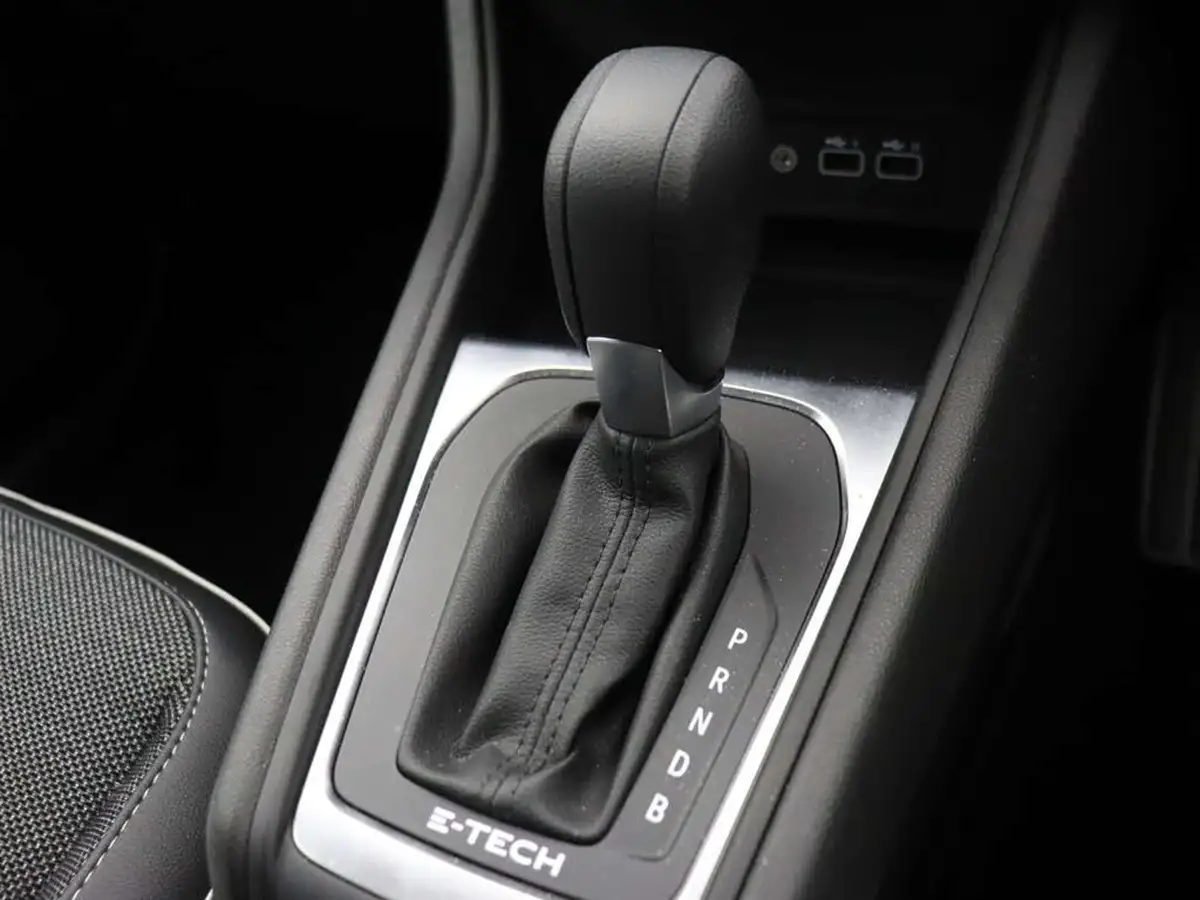 2023-renault-captur-16-techno-160ps-plug-in-big-29