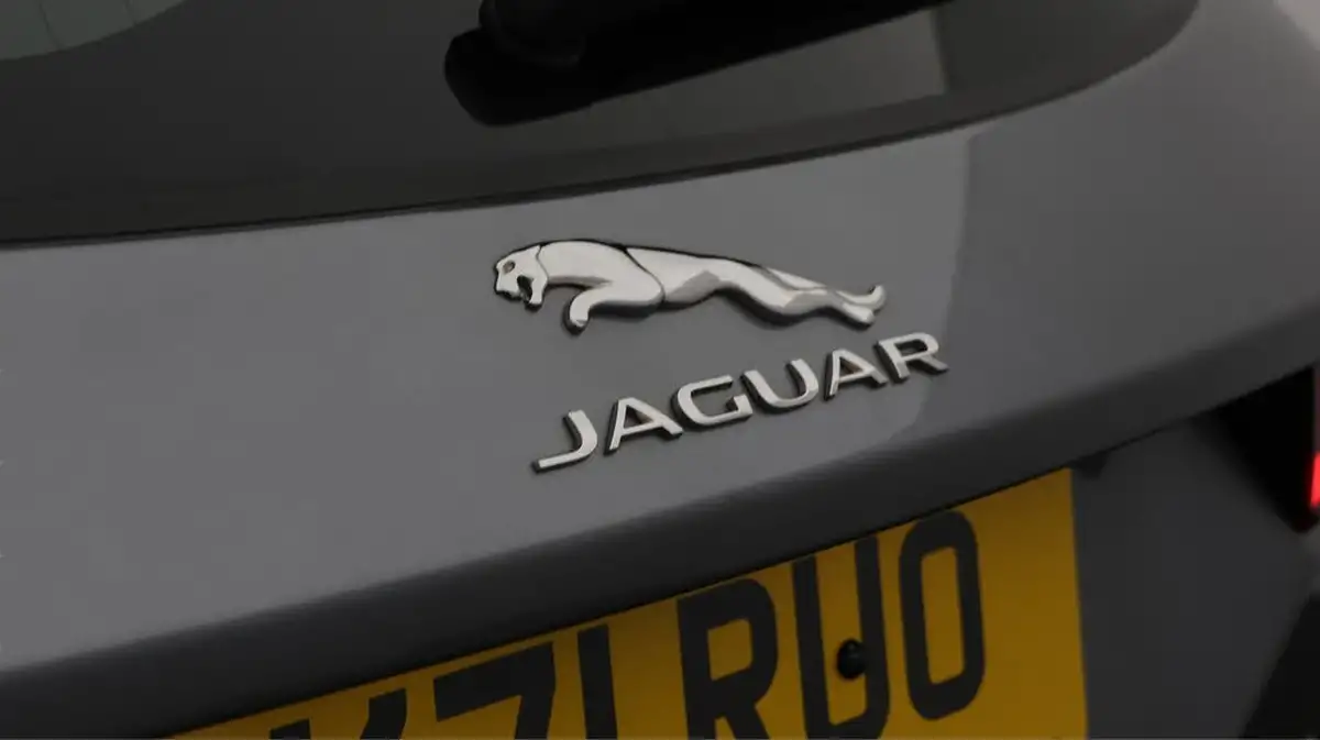 2021-jaguar-e-pace-20-d200-r-dynamic-se-big-20