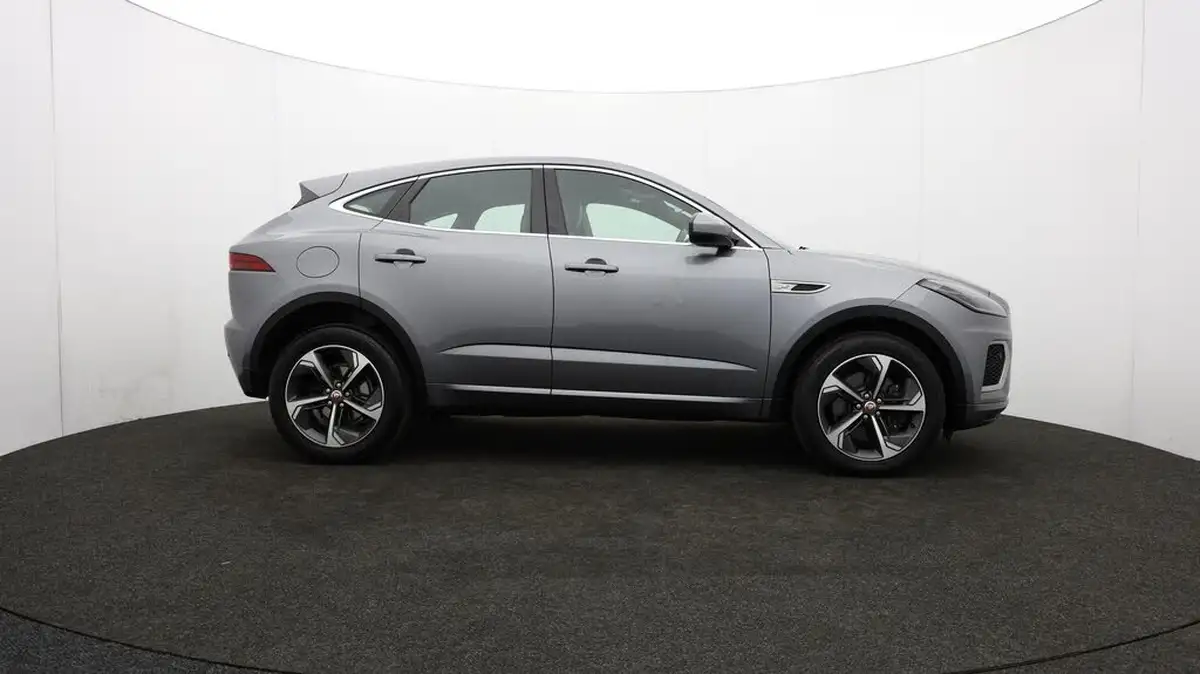 2021-jaguar-e-pace-20-d200-r-dynamic-se-big-44