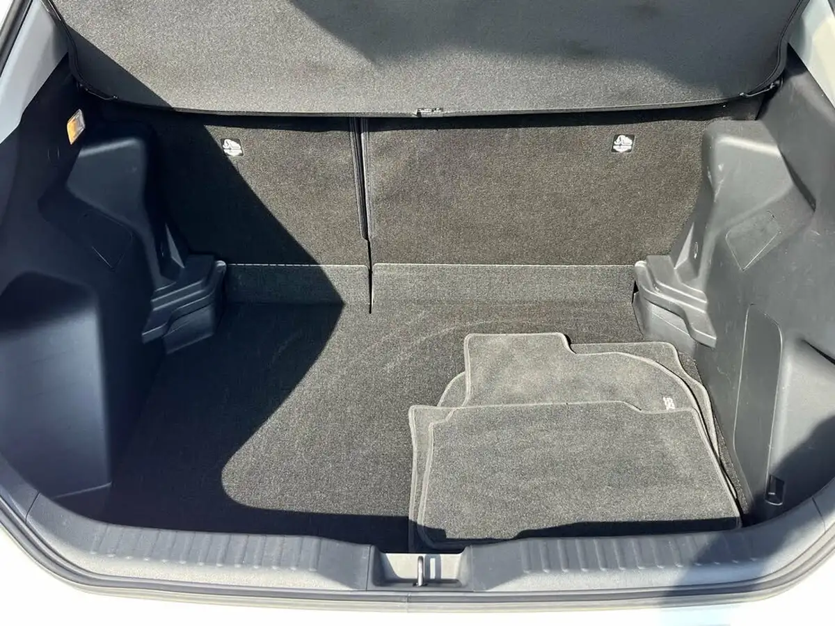 2022-toyota-yaris-cross-15-vvt-i-icon-big-60