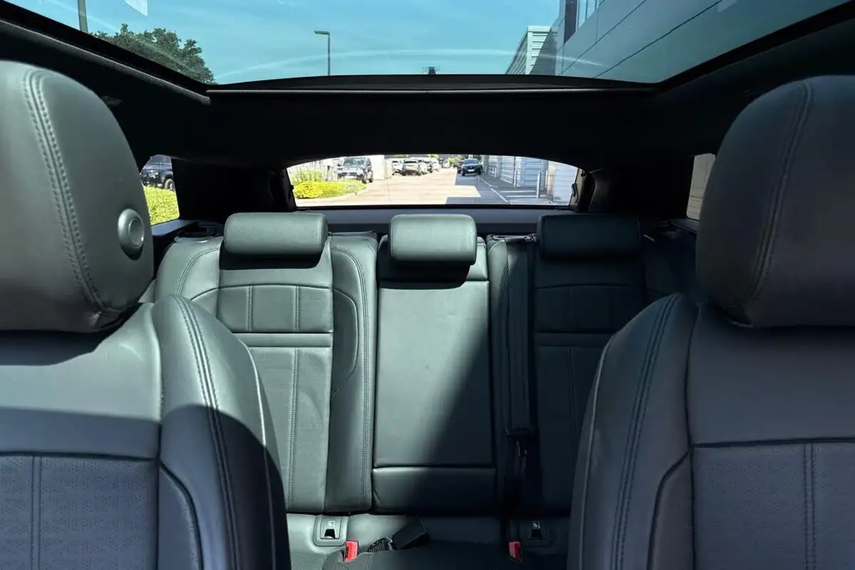 2022-land-rover-range-rover-evoque-20-d200-r-dynamic-hse-big-36