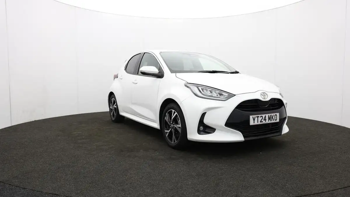 2024-toyota-yaris-15-vvt-i-design-big-51