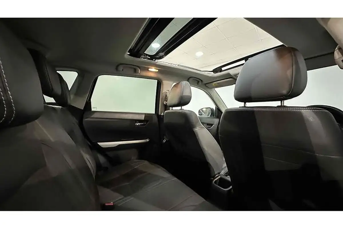 2018-suzuki-vitara-16-sz5-big-28