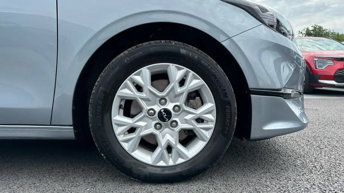 2024-kia-ceed-15-t-gdi-2-138bhp-sportswagon-big-4