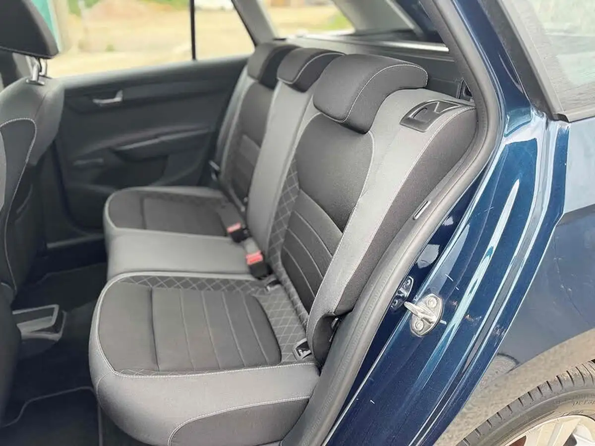 2021-skoda-fabia-10-tsi-se-95ps-estate-big-18