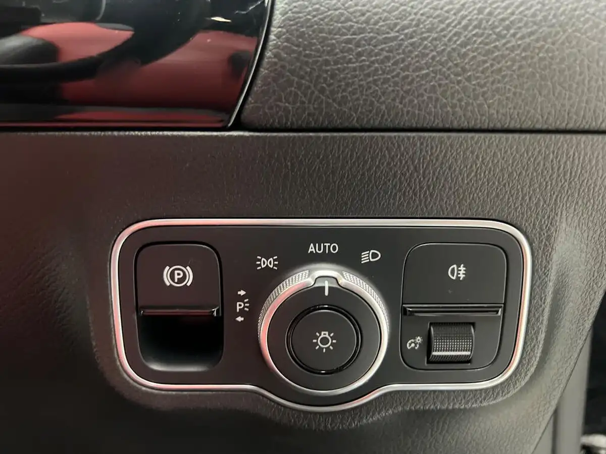2022-mercedes-benz-gla-class-13-gla-250e-exclusive-edition-premium-plus-big-11