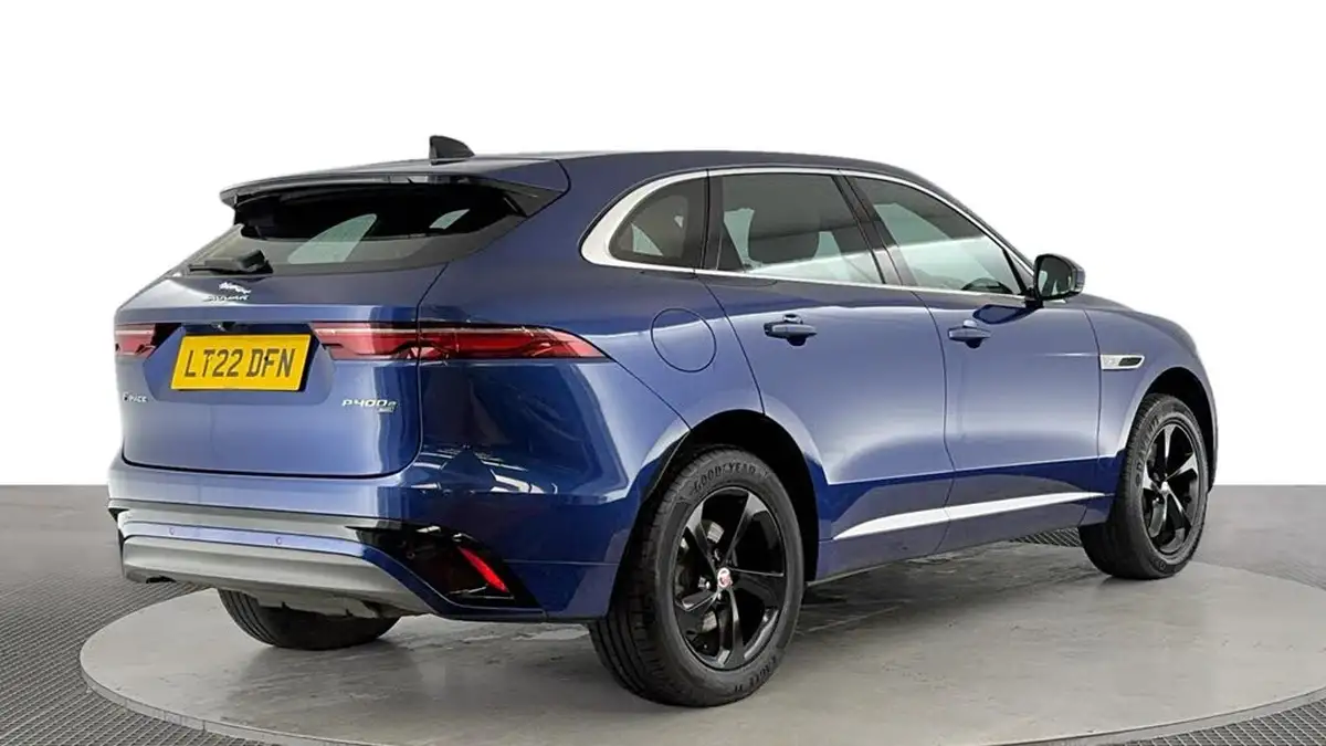 2022-jaguar-f-pace-20-p400e-r-dynamic-s-big-3