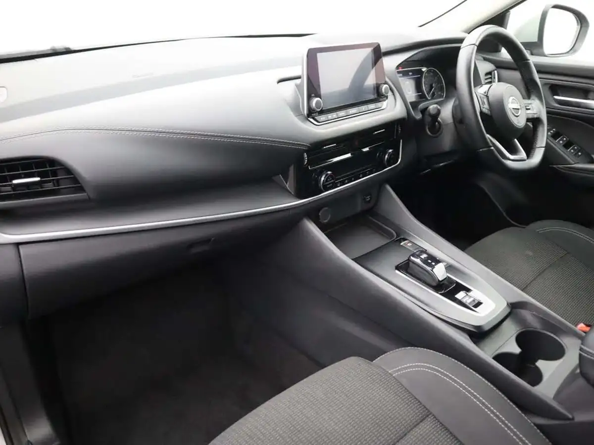 2022-nissan-qashqai-15-acenta-premium-big-12