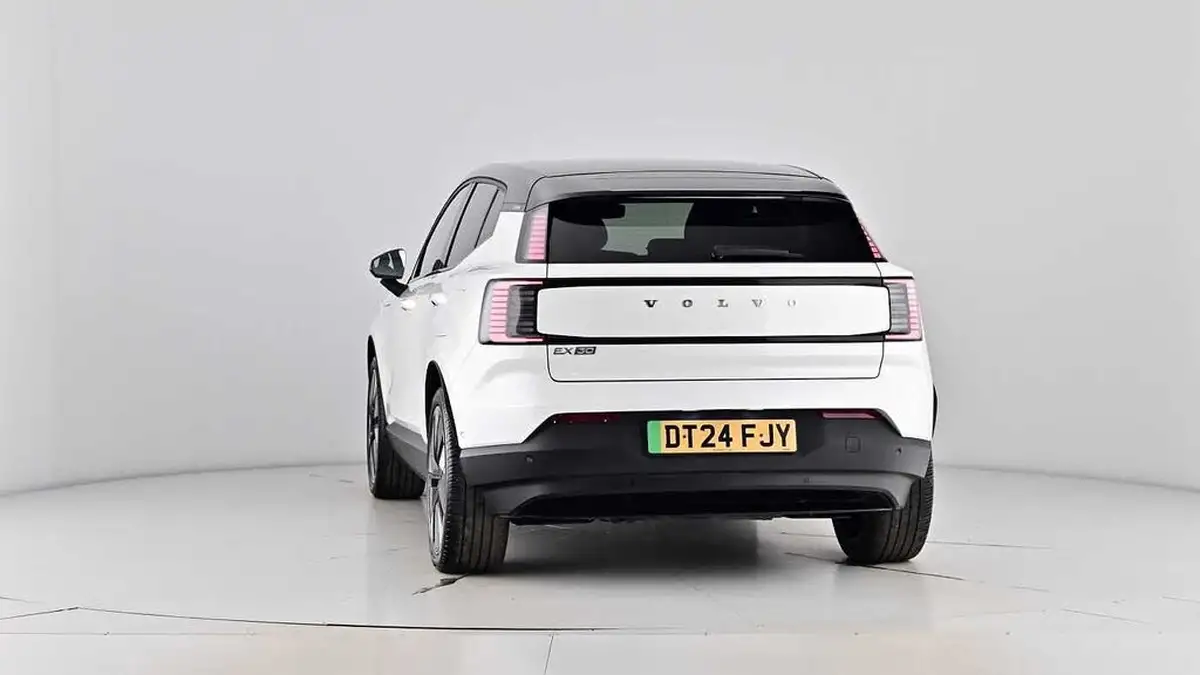 2024-volvo-ex30-e-single-motor-ultra-big-74