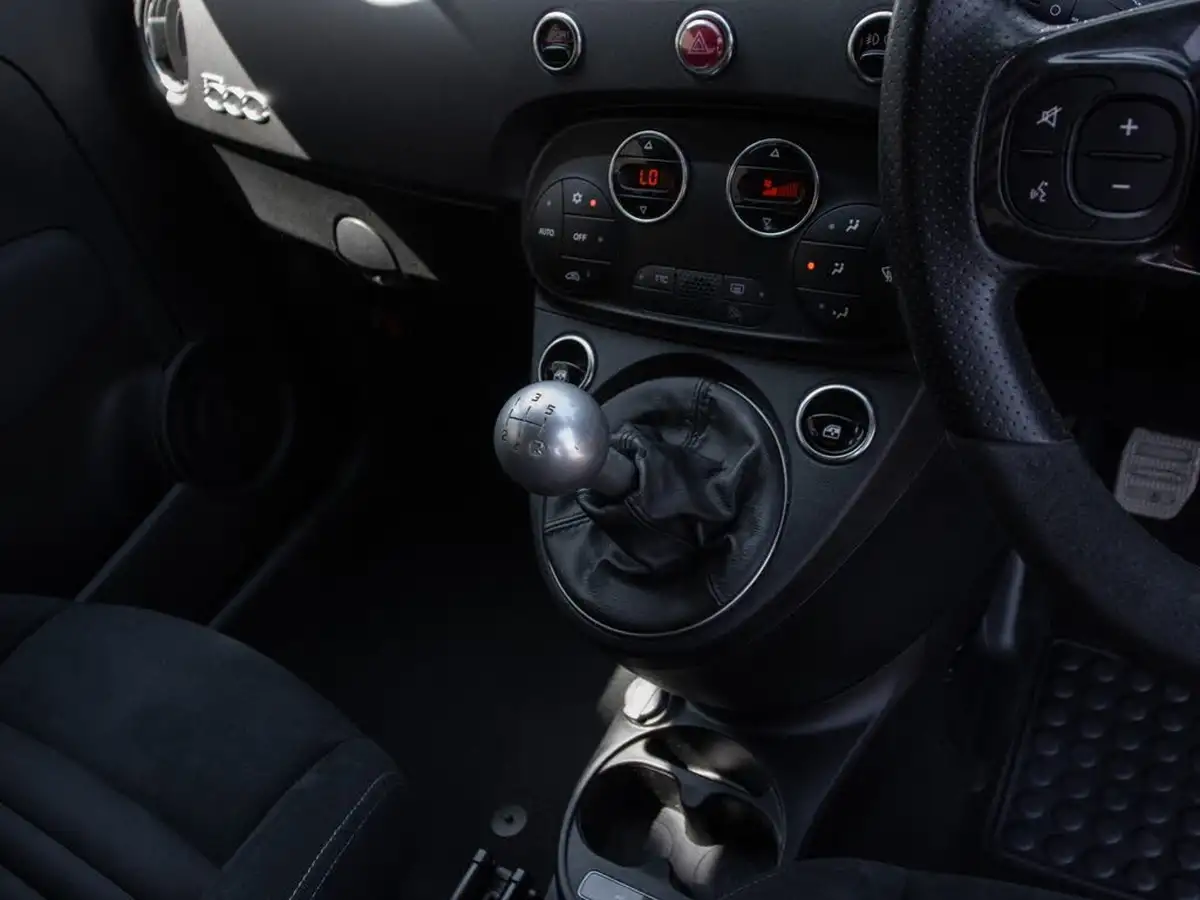 2019-abarth-595-14-tjet-competizione-big-33