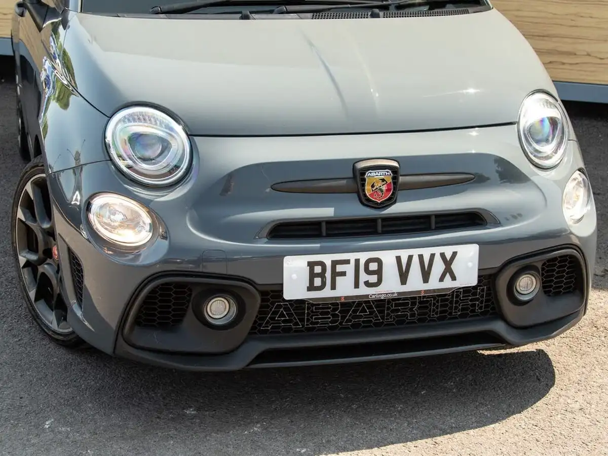 2019-abarth-595-14-tjet-competizione-big-9