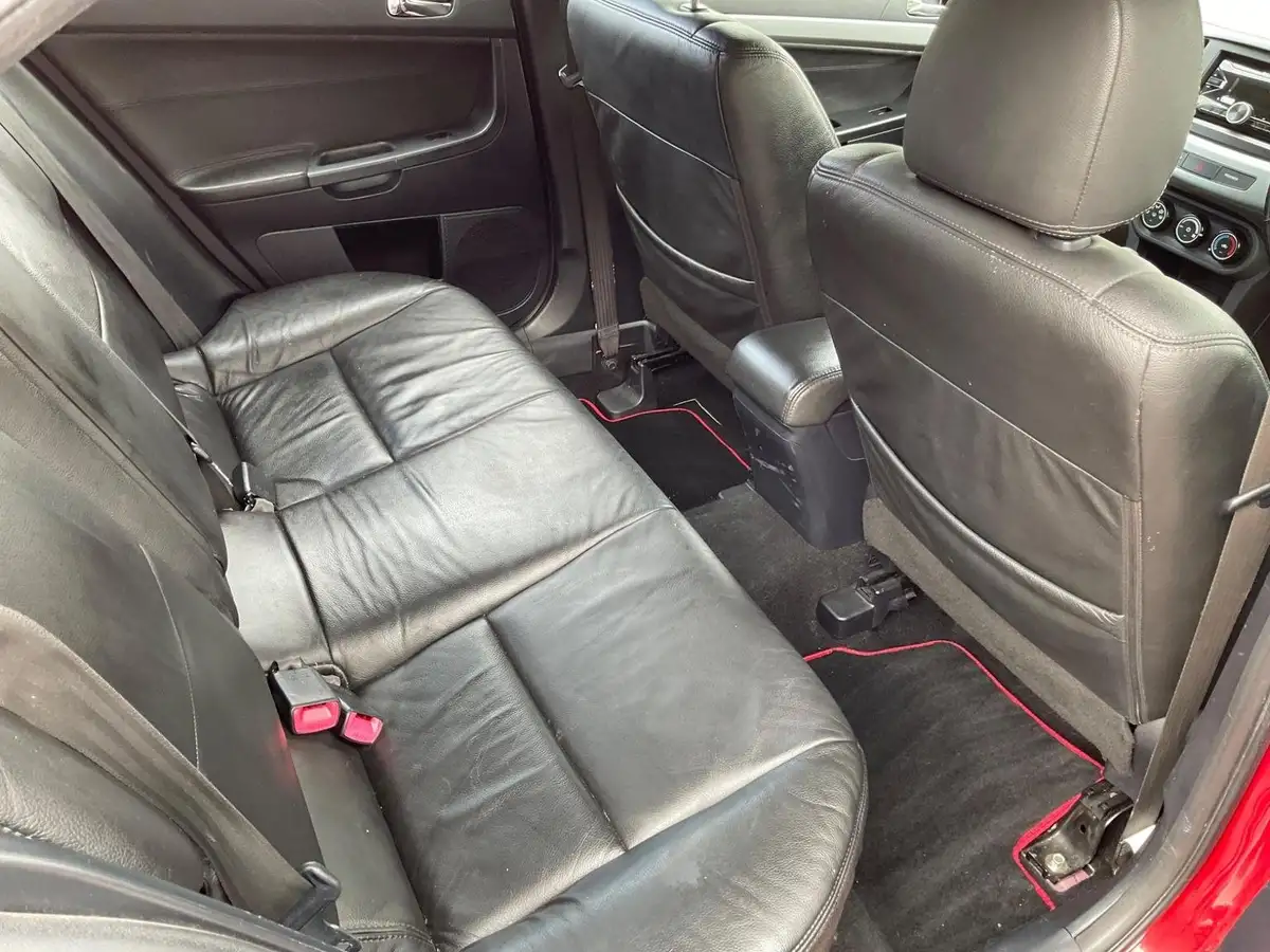 2011-mitsubishi-lancer-20td-juro-big-25