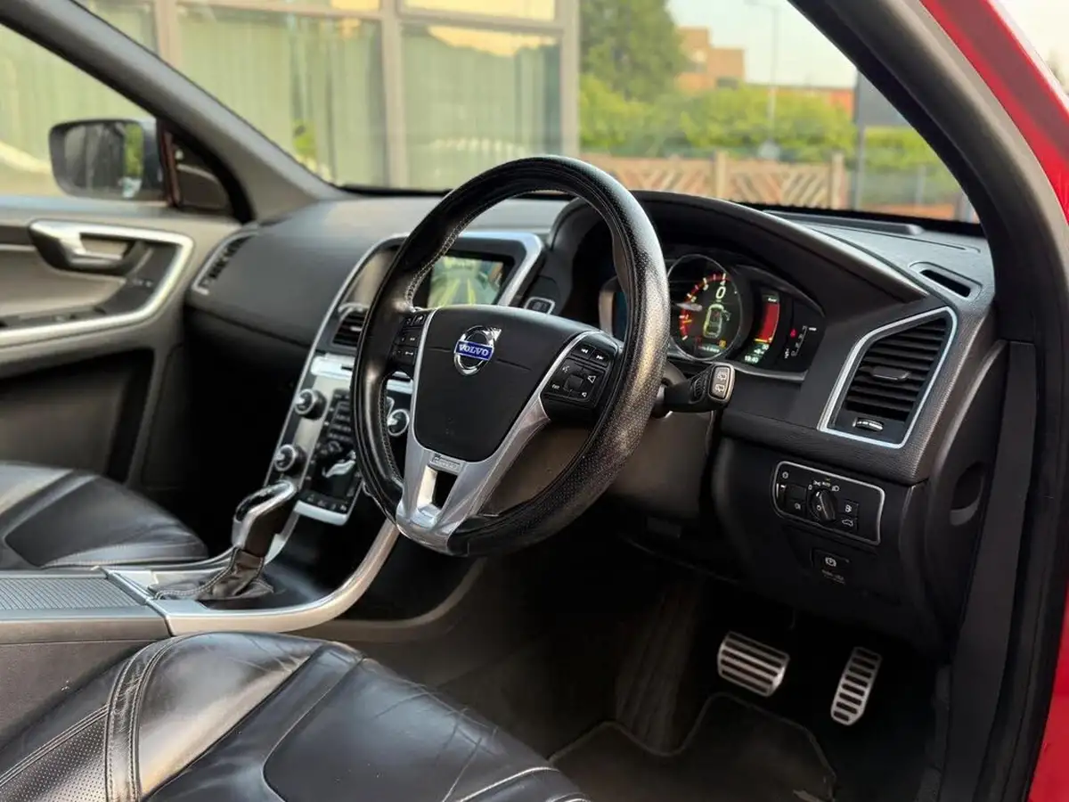 2013-volvo-xc60-30-t6-r-design-lux-304bhp-big-18