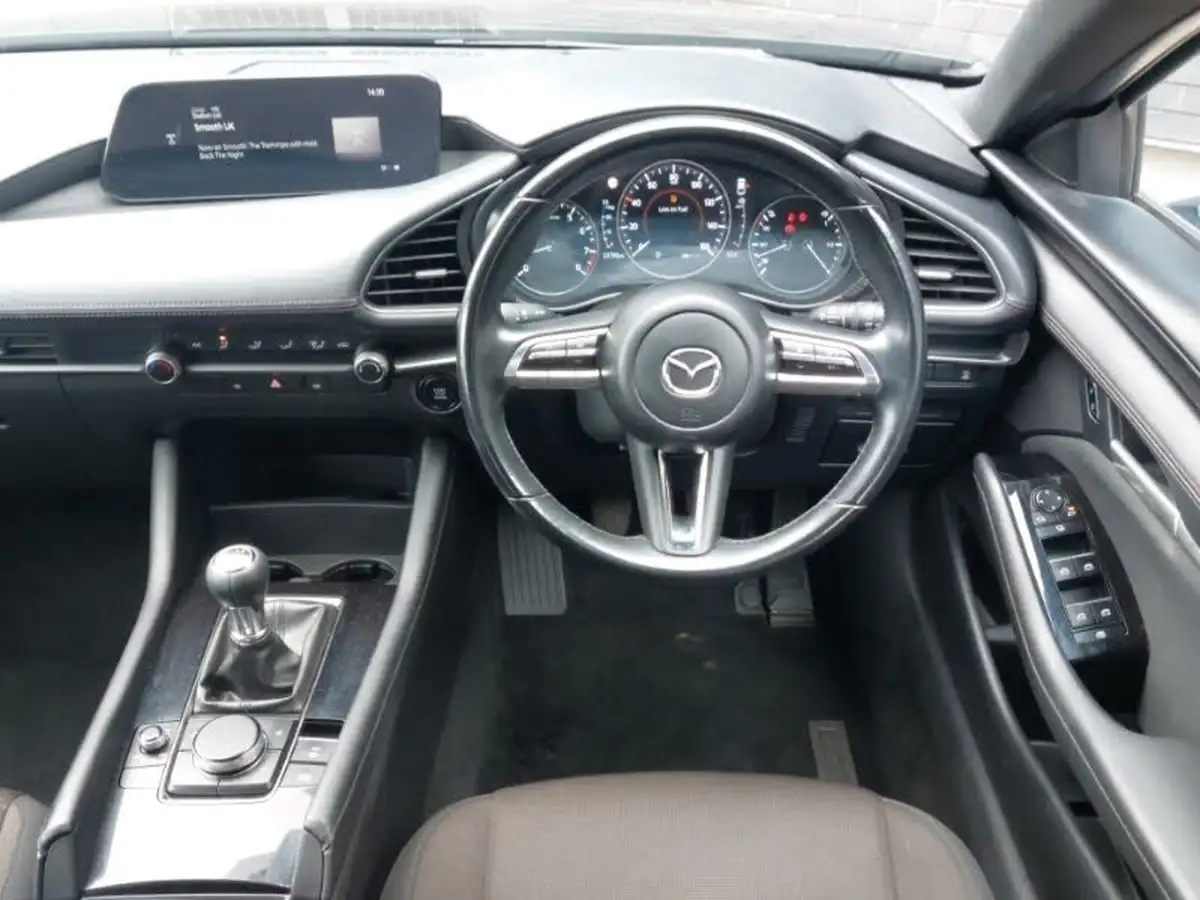 2022-mazda-mazda3-20-se-l-big-6