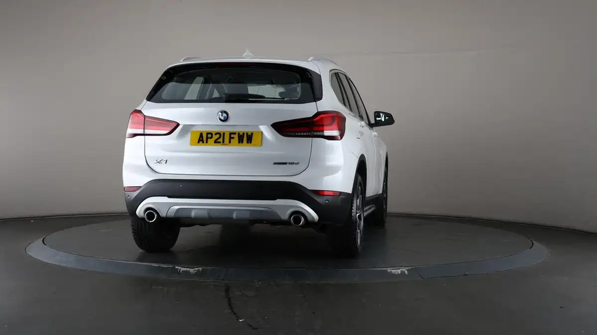 2021-bmw-x1-20td-sdrive18d-xline-big-72