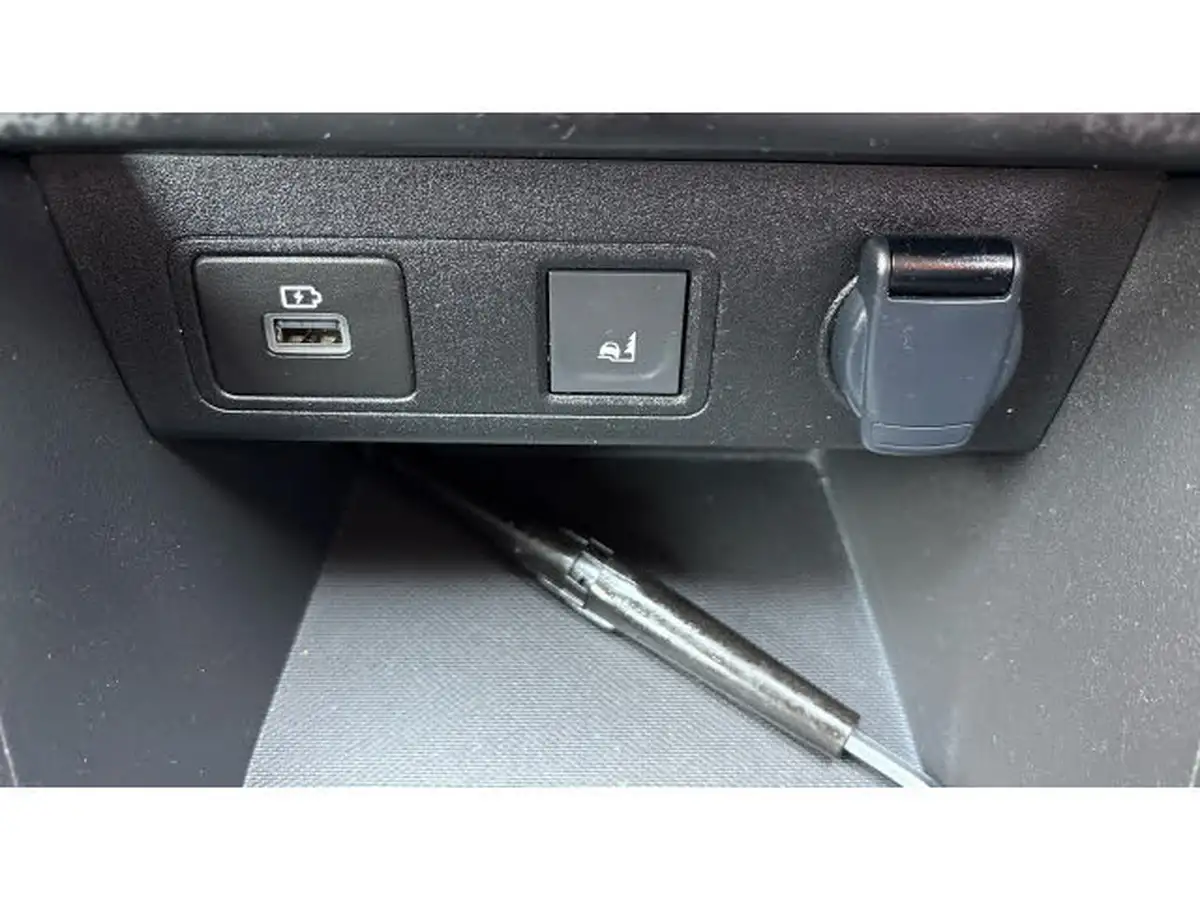 2024-dacia-sandero-stepway-10-tce-extreme-90bhp-big-27