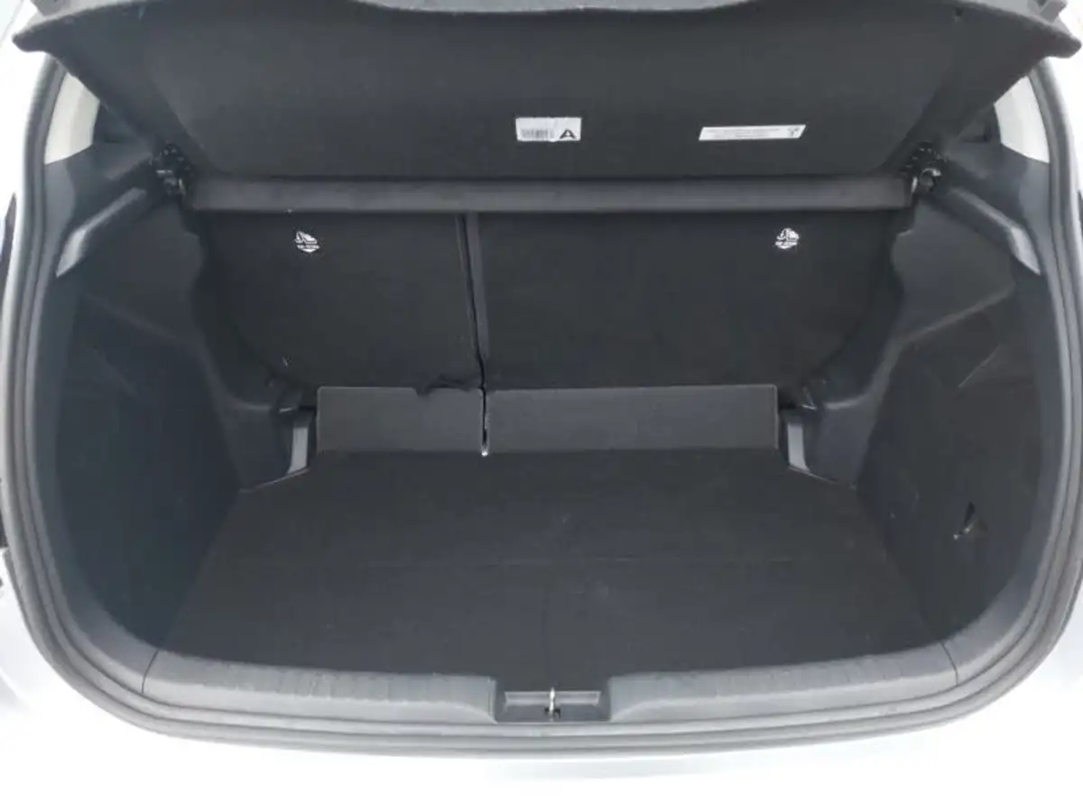 2022-toyota-yaris-15-vvt-i-icon-big-7