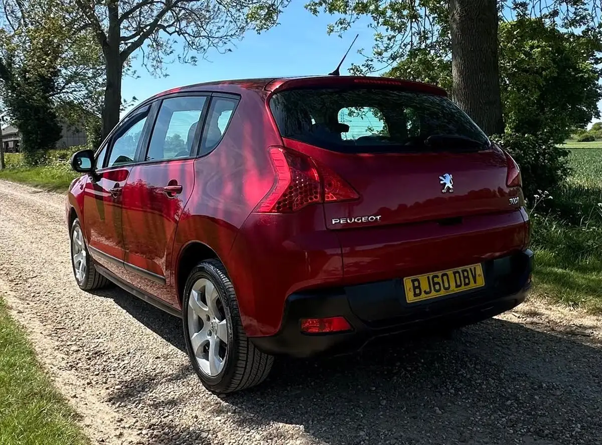 2011-peugeot-3008-crossover-16td-active-16hdi-112bhp-big-5