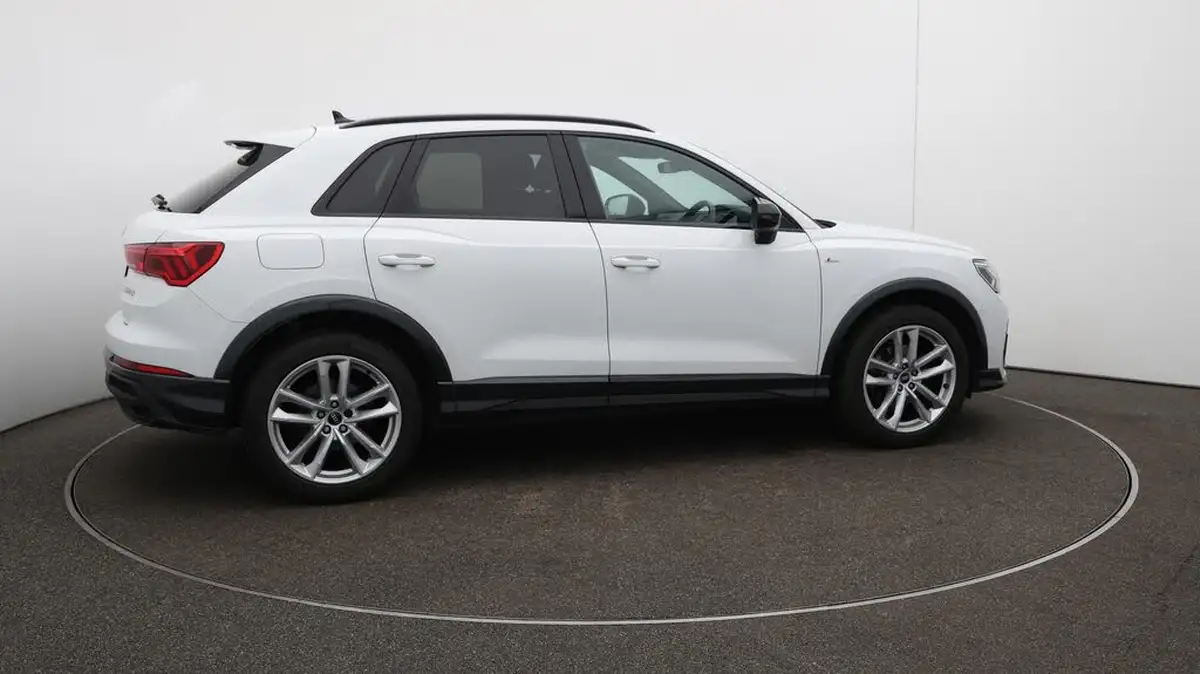 2021-audi-q3-15-35-tfsi-black-edition-codcomfort-sound-pack-station-wagon-big-41