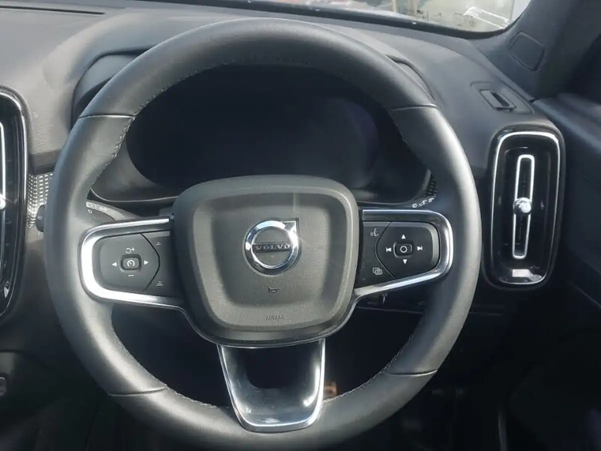 2022-volvo-xc40-e-recharge-plus-228bhp-big-6