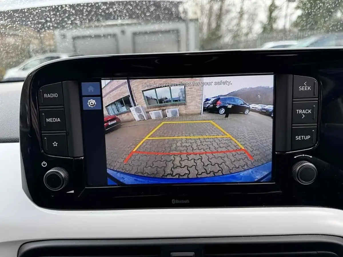 2021-hyundai-i10-10-premium-big-6