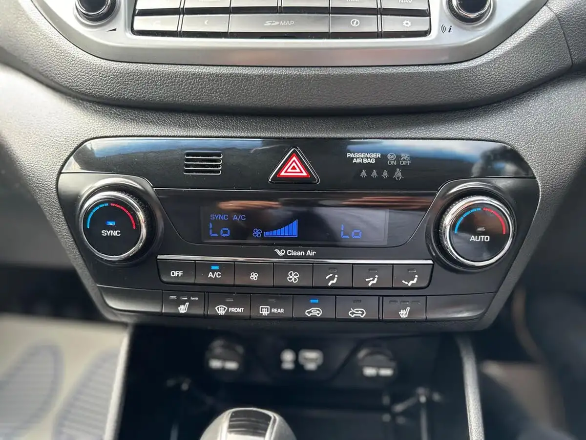 2017-hyundai-tucson-17crdi-blue-drive-se-nav-141ps-dct-big-18