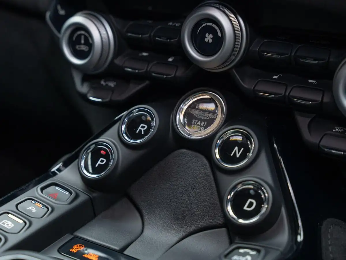 2020-aston-martin-vantage-40-v8-vantage-coupe-auto-big-20