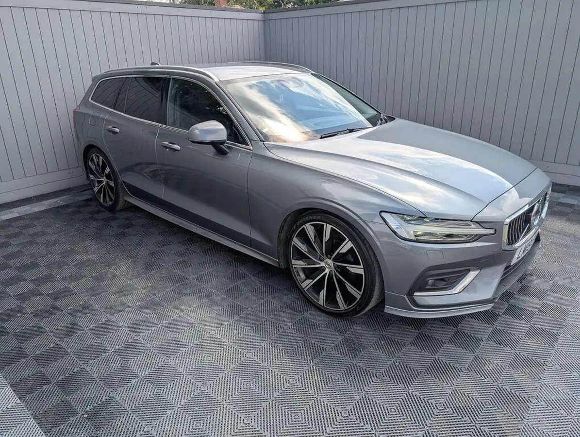 2019-volvo-v60-20td-d4-inscription-geartronic-big-3