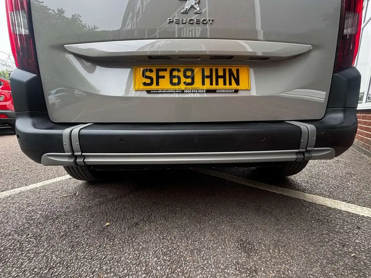 2019-peugeot-rifter-15-bluehdi-allure-100bhp-standard-big-9