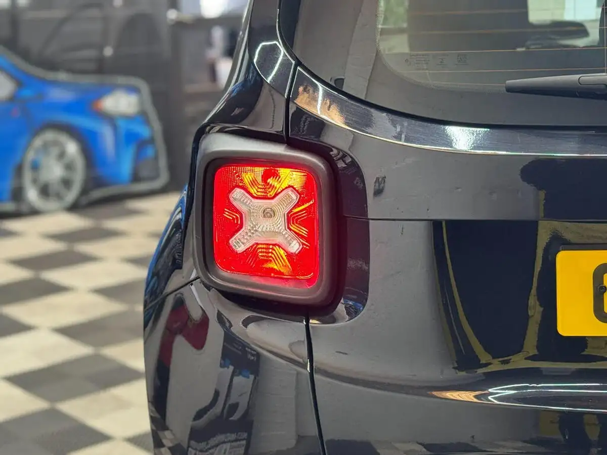 2018-jeep-renegade-10-gse-longitude-big-34