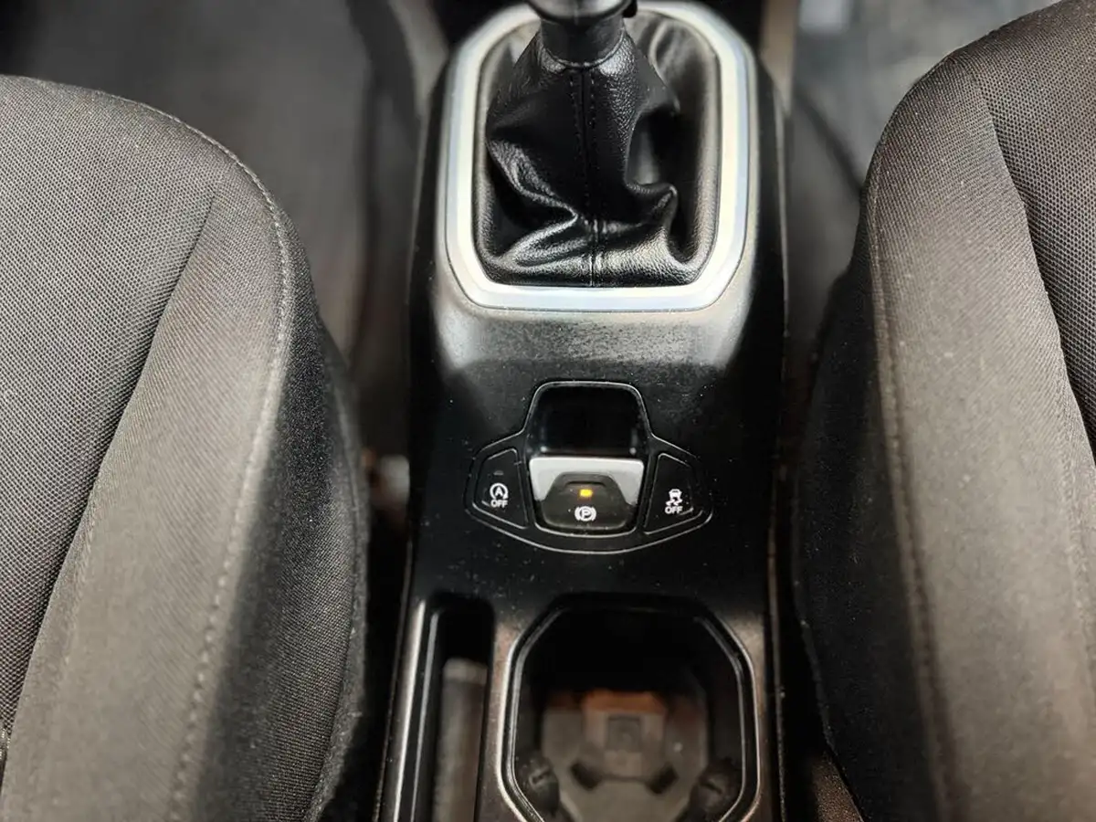 2018-jeep-renegade-10-gse-longitude-big-10