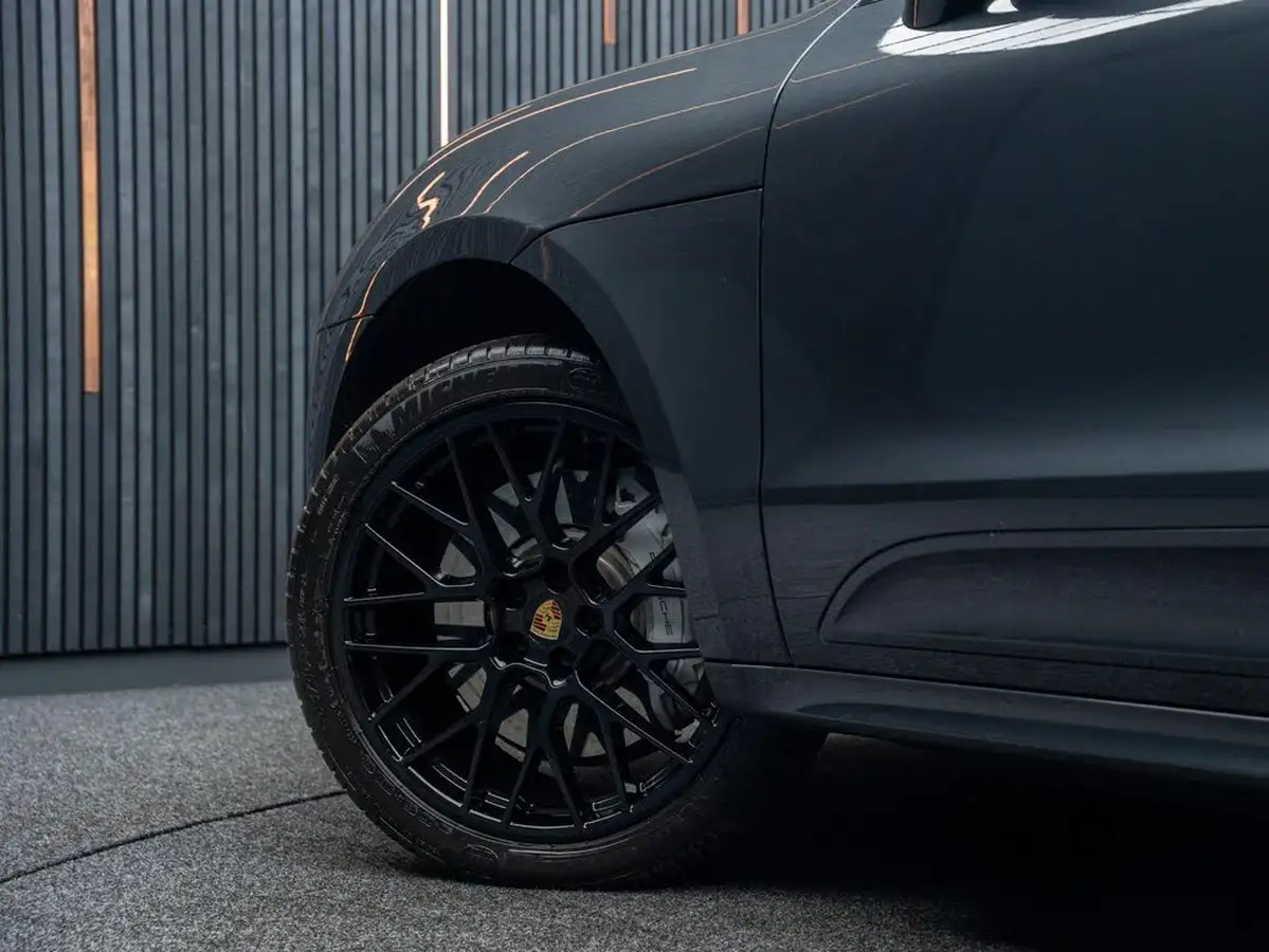 2020-porsche-macan-29-v6-turbo-big-19