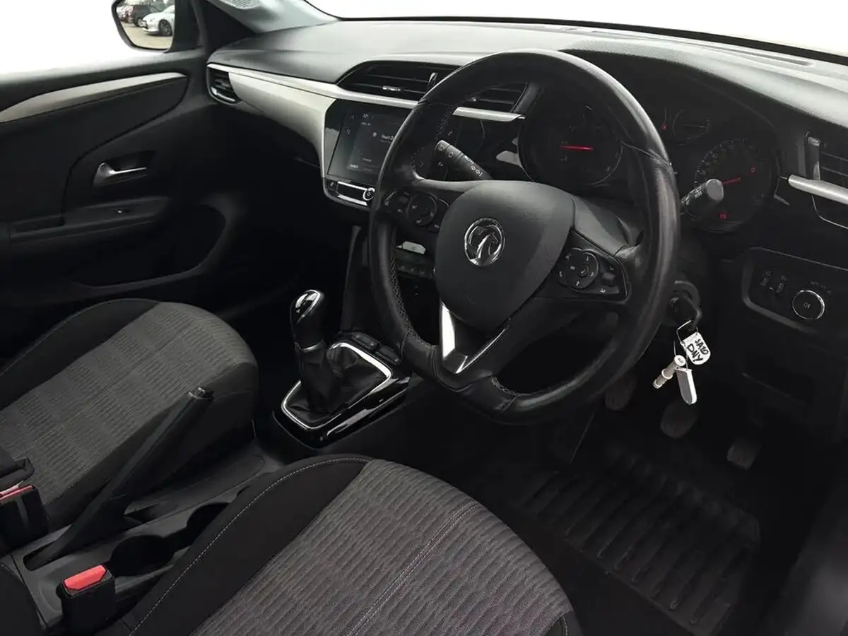 2020-vauxhall-corsa-12i-se-big-8