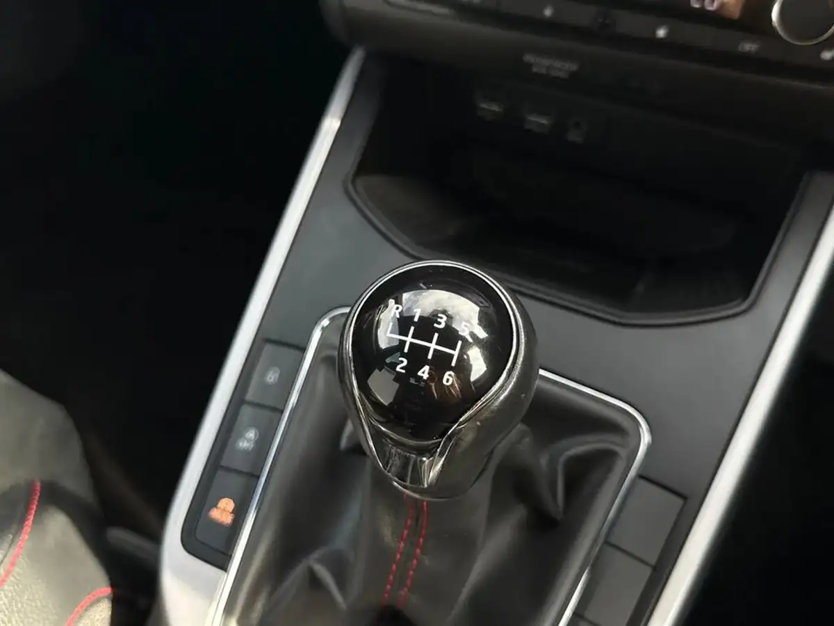 2019-seat-arona-10-tsi-fr-sport-big-32