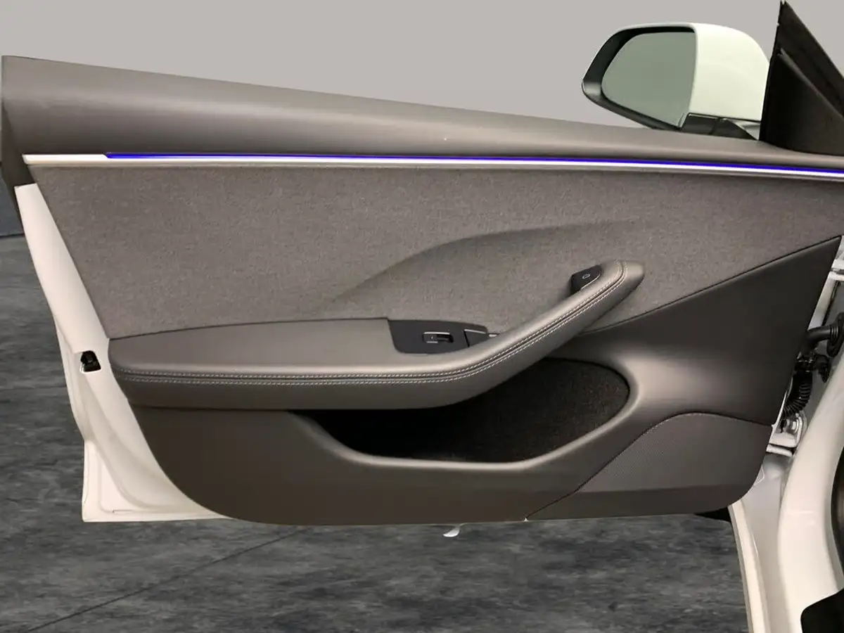 2024-tesla-model-3-e-rwd-big-38