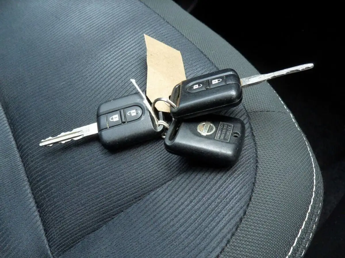 2010-nissan-qashqai-15td-acenta-big-78